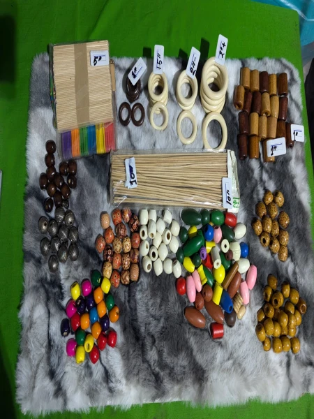 Wooden beads 10 pcs  Round shape