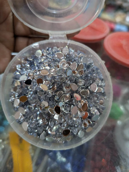 Premium kundan