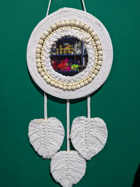 mirror 6 inchi with border 9+ inchi